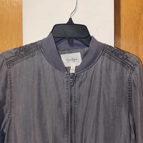 🩶NWT Jessica Simpson Embroidered Light Bomber Jacket in Light Grey - Picture 4 of 14